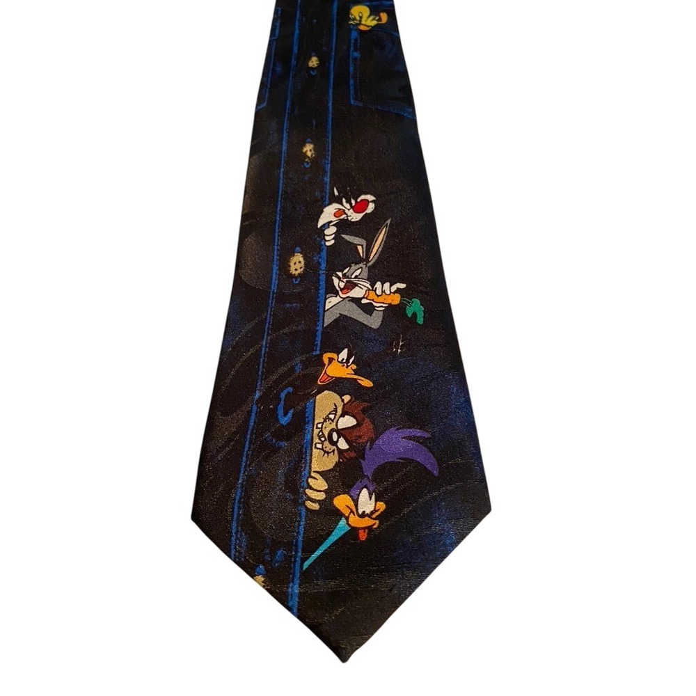 Diaments Italian Fashion Looney Tunes Character Necktie Black  Bugs Bunny 4in
